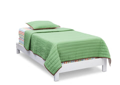 Delta Children Bianca (130) Platform Twin Bed, Side View b3b