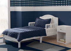 Delta Children Baker Toddler Bed, Bianca (130), Room View, b1b