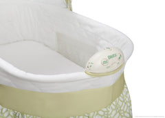 Delta Children Tonal Geo (343) Ultimate Sweet Beginnings Bassinet, Electronic Music Module Detail e4e