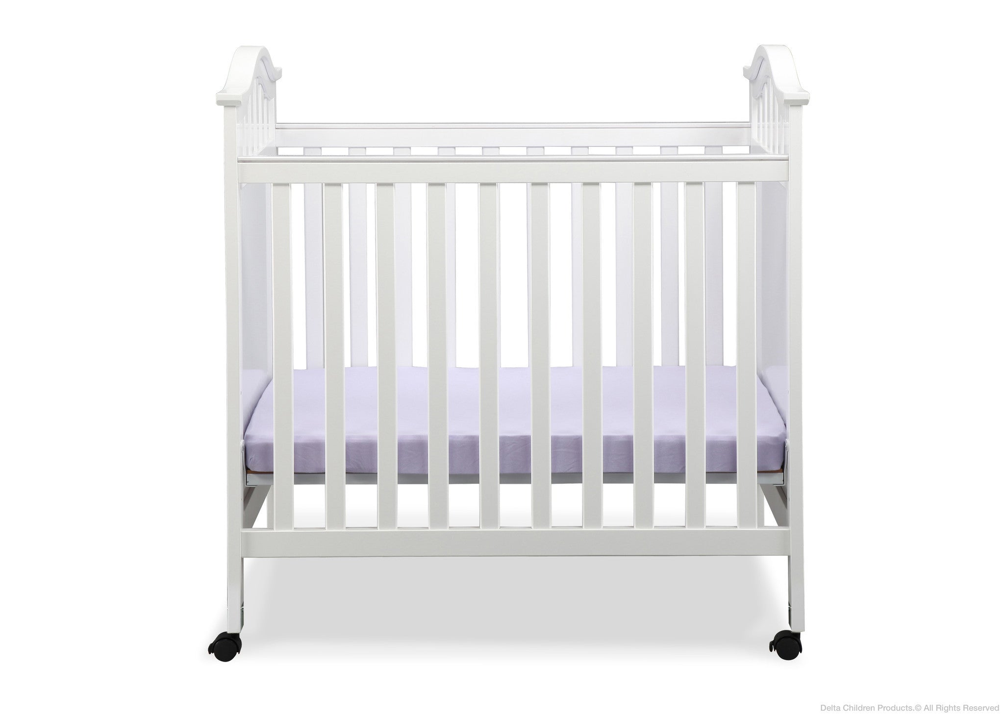 Bella Cozy Portable Crib deltaplayground