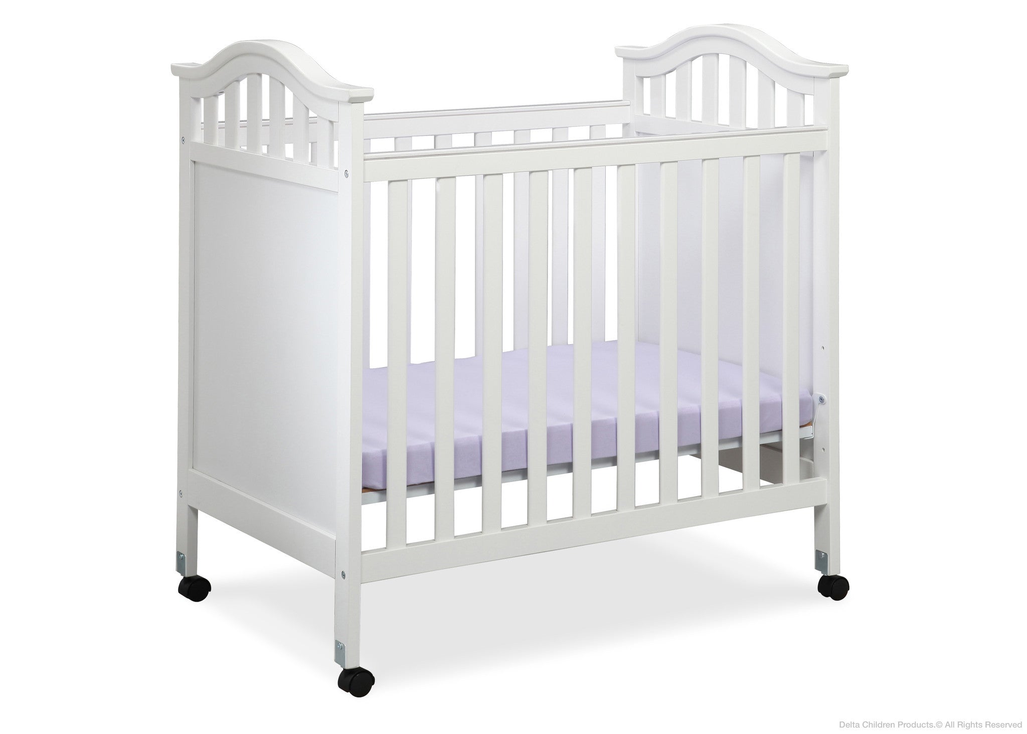 Bella Cozy Portable Crib deltaplayground