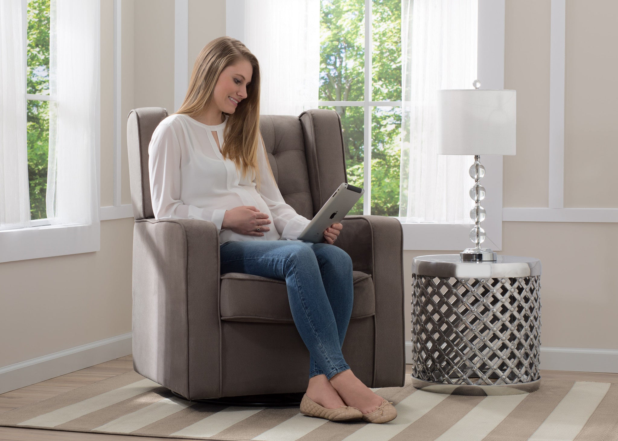 Delta children paris glider best sale