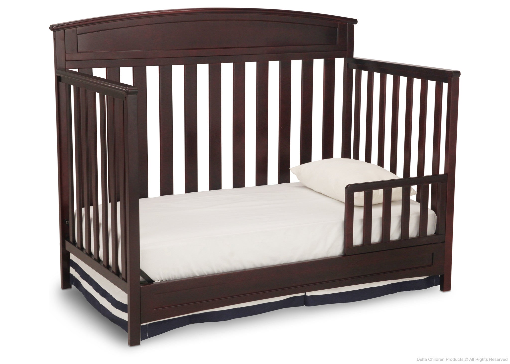 Sutton 4 in 1 Crib deltaplayground