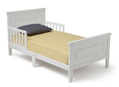 Delta Children White (100) Classic Toddler Bed, Right Side View b2b